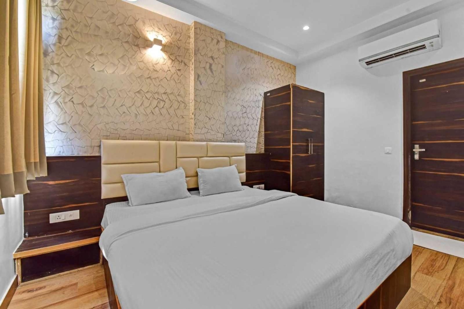 Collection O Hotel Karma Inn Τζαϊπούρ Εξωτερικό φωτογραφία