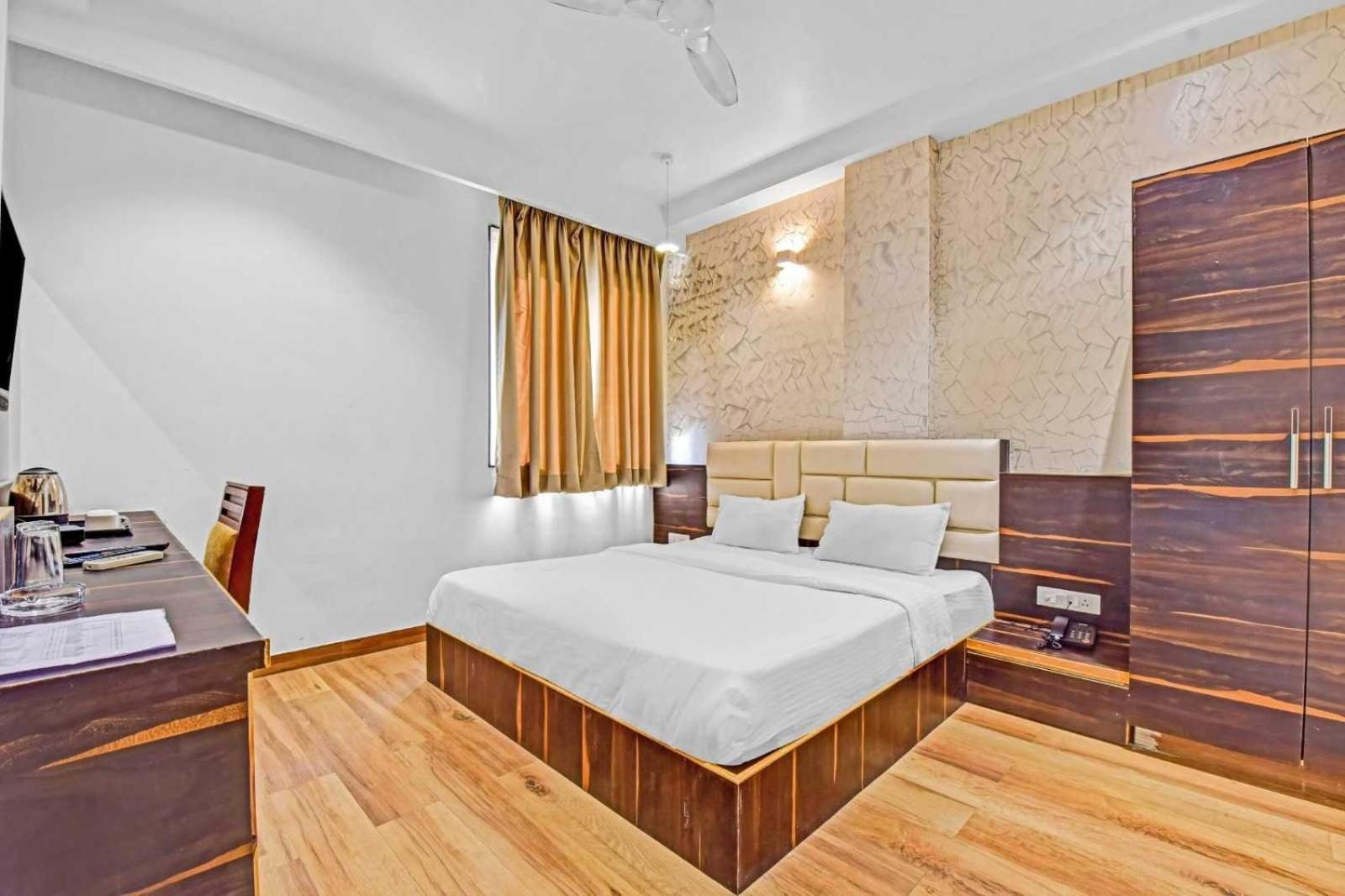 Collection O Hotel Karma Inn Τζαϊπούρ Εξωτερικό φωτογραφία